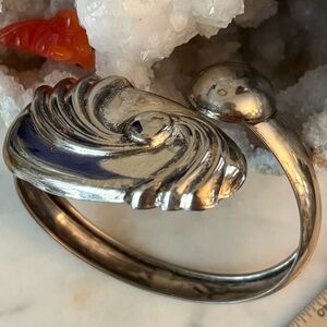 Elegant Silver Women's Bypass Bangle Bracelet